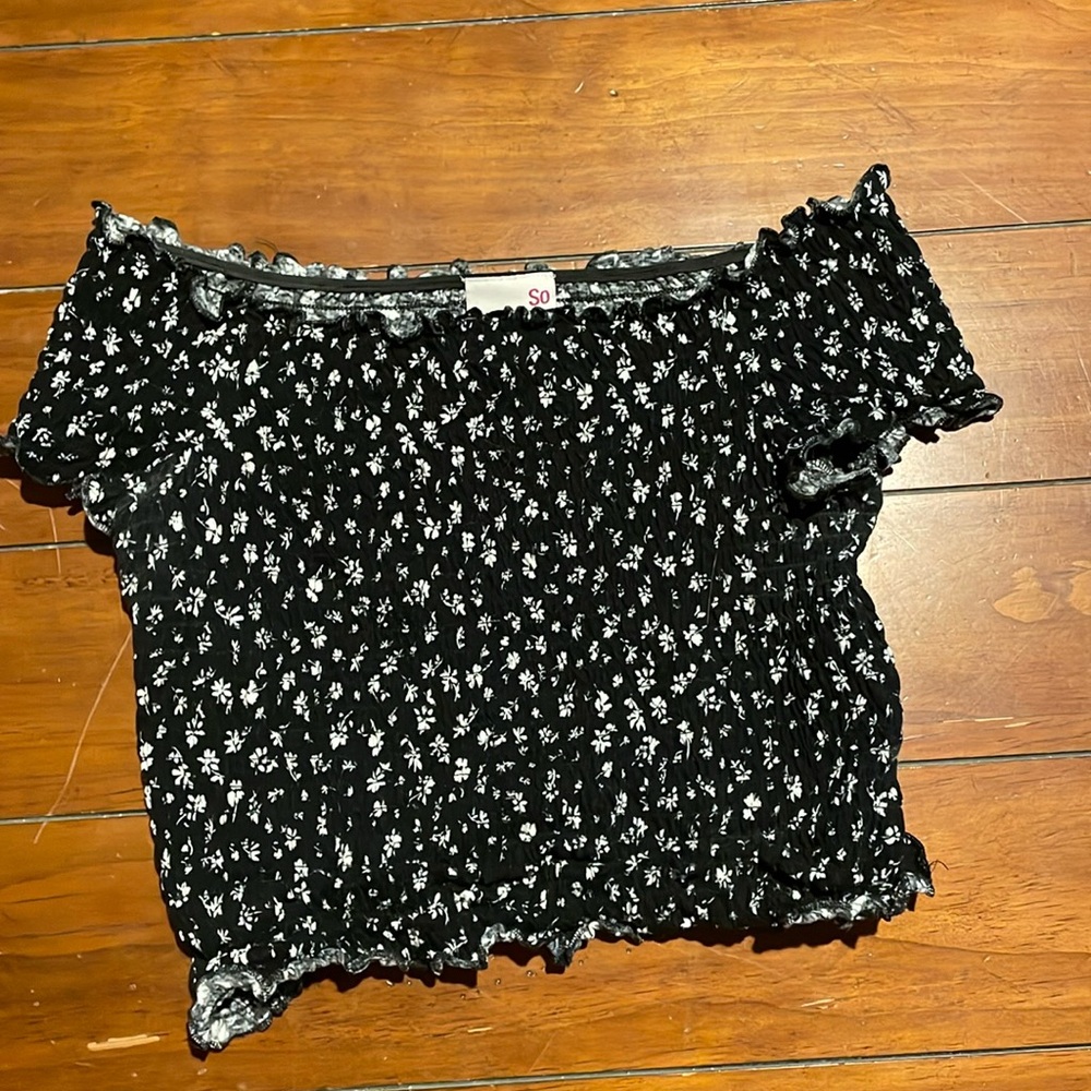 Women’s cropped top